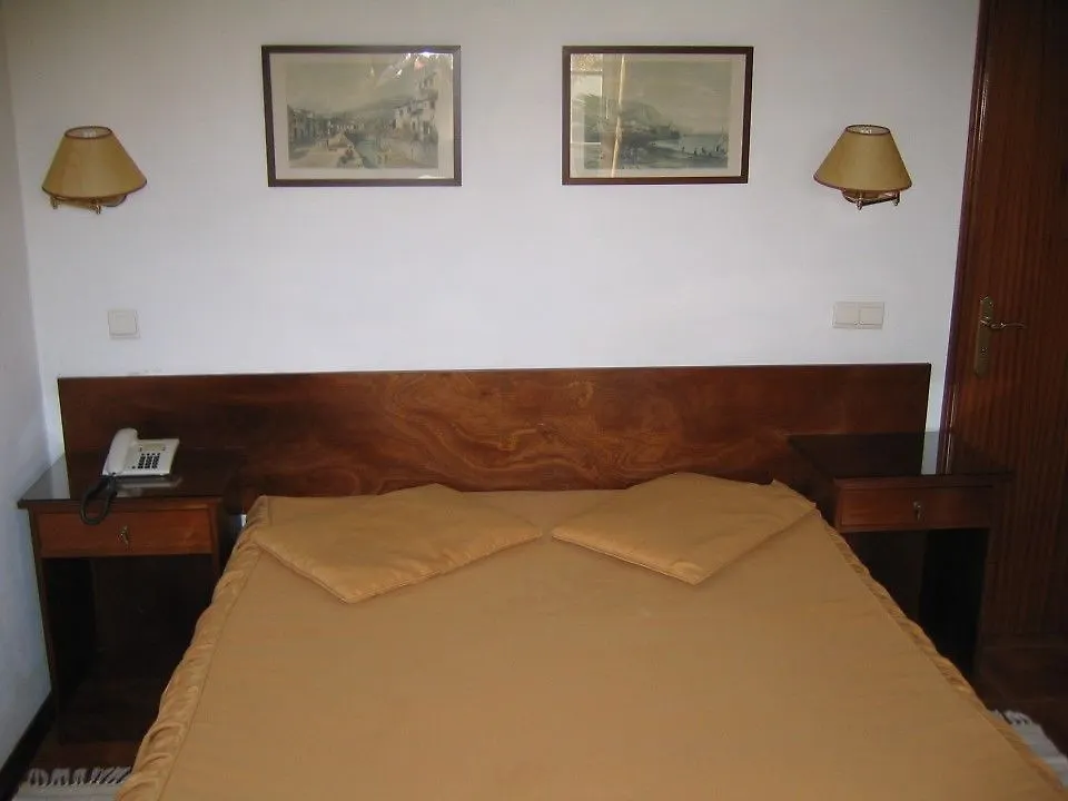 Guesthouse Vila Lusitania Funchal  Bed and breakfast Funchal (Madeira)