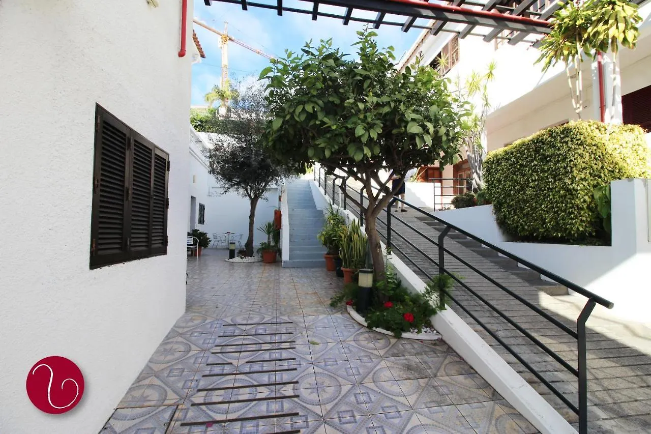 *** Bed and breakfast Guesthouse Vila Lusitania Funchal  Portugal